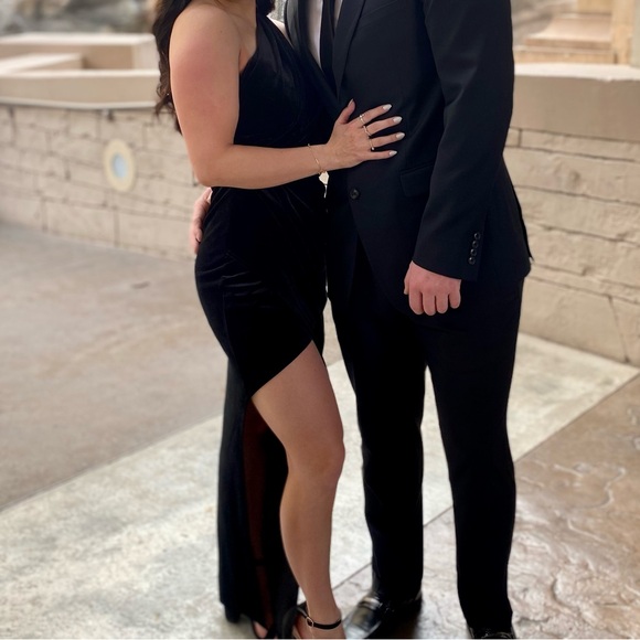 Baltic Born Velvet Dress - Picture 3 of 3